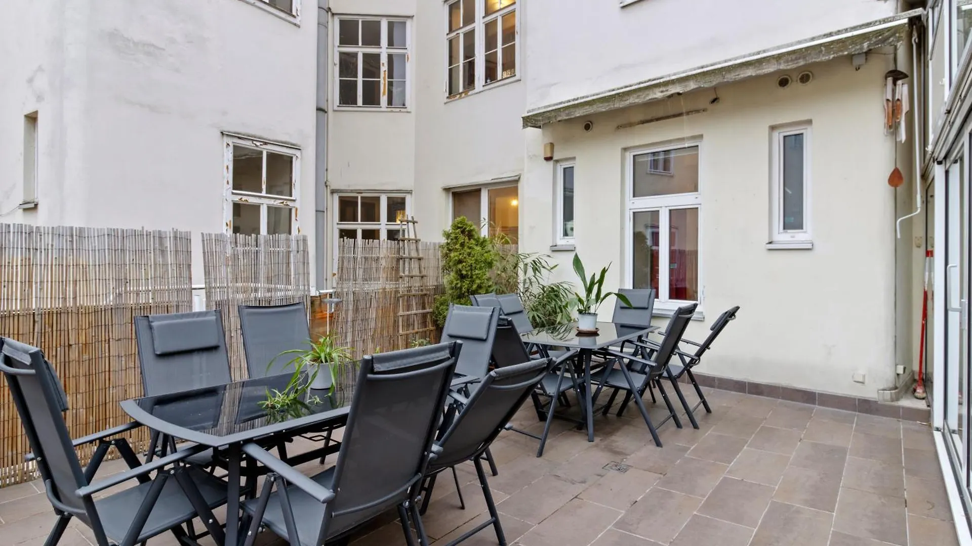Very Spacious Apartment With A Wintergarden And Terrace, 1 Minute To Tram Station Vienna 0*,  Austria
