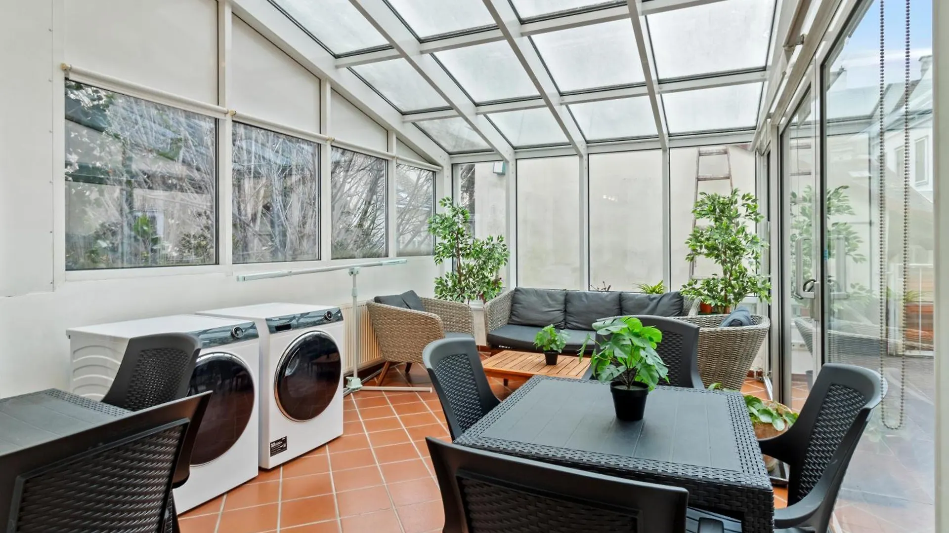 Very Spacious Apartment With A Wintergarden And Terrace, 1 Minute To Tram Station Vienna Austria